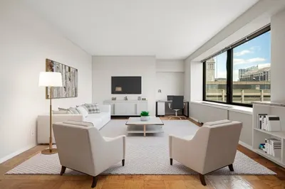 85 East India Row #8H