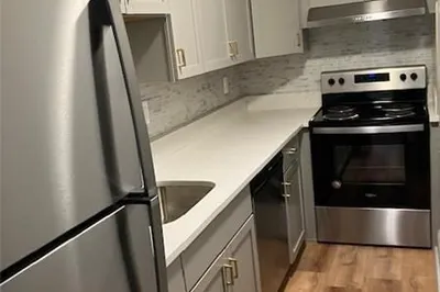 1000 Lexington St #25