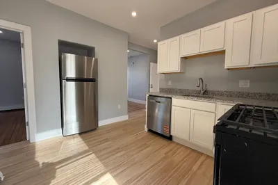 8 Carnes St #2R