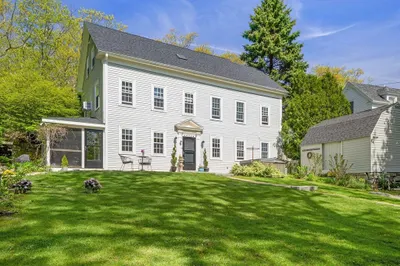 37 Walnut St 1
