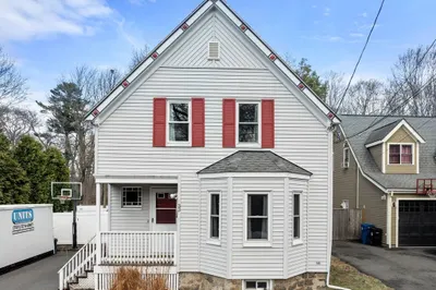 33 Capen St