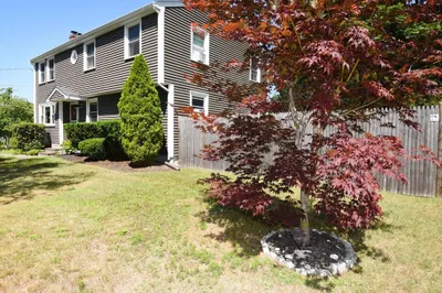 440 Summer St 1