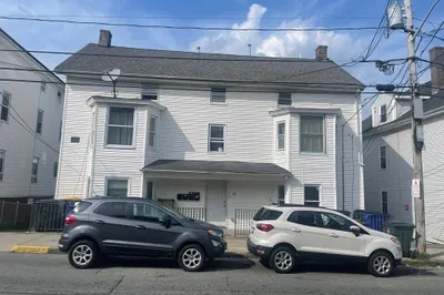 32 Tecumseh St