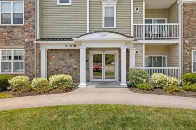 2208 Pennington Drive #2208 1