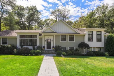 54 Edmunds Rd 1