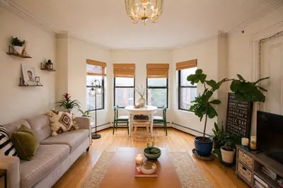 10 Davis Ave #C 1