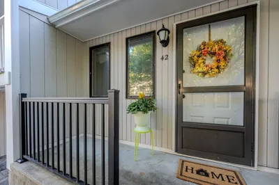 42 Gordon Circle #42