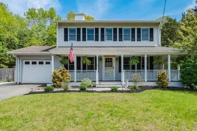 79 Chandler Dr 1