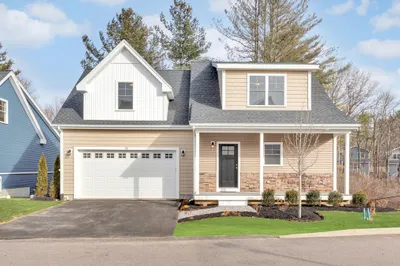 33 Willow Pond Circle #33 1