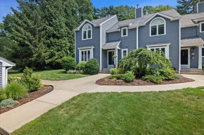 56 Bay Farm Rd #56 1