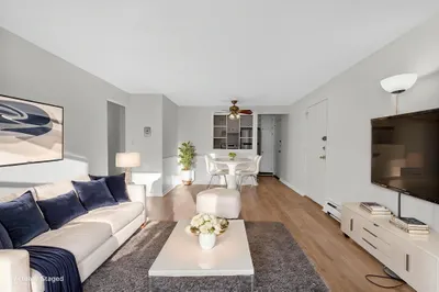 A1 Colonial Dr #10
