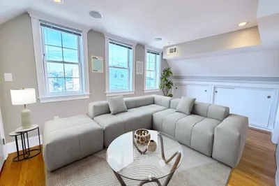 37 Fenton St #3