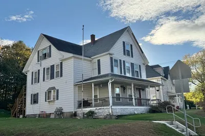 109 Main St 1