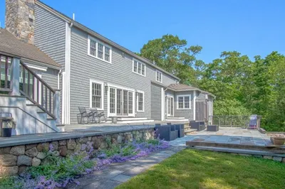 63 Bayes Hill Rd 1
