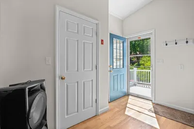 146 Dana Ave #R 1