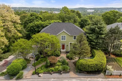 15 Montclair Dr