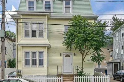 112 Seabury Street #3 1