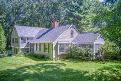 84 Highland Cir 1
