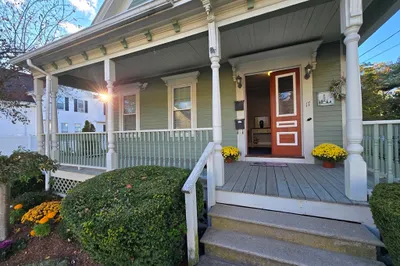 17 Charles St #2 1