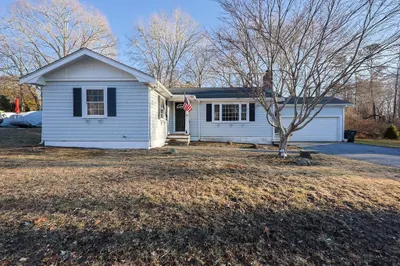 10 Delancy Dr