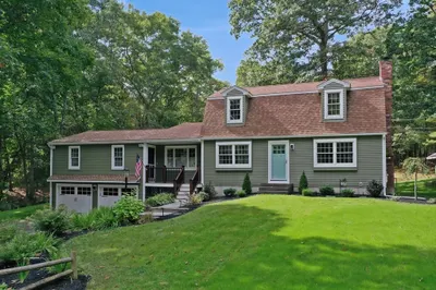 10 Blueberry Lane 1