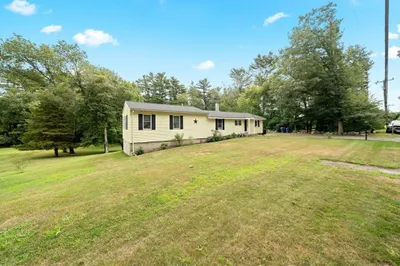 756 Snipatuit Rd 1