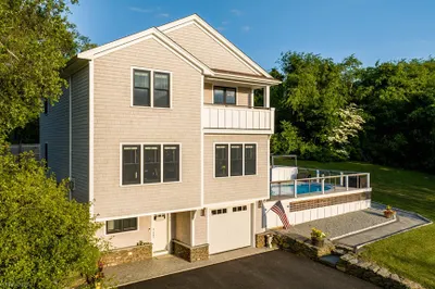 34 Bernard Ln 1