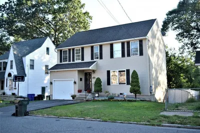104 Appleton St