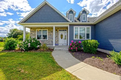 10 Sawgrass Lane