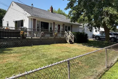 126 King St 1