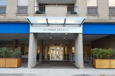 33 Pond Ave #915 1