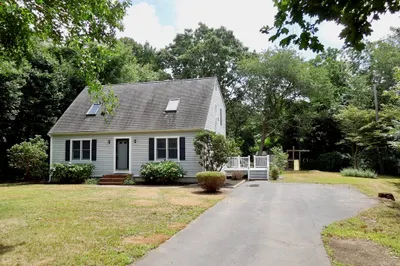 21 Turnberry Drive