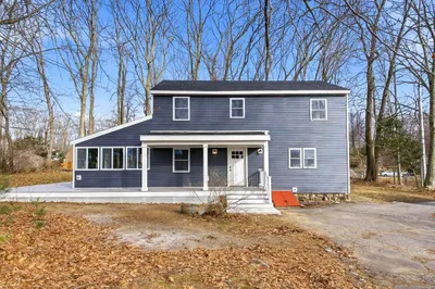 40 Lake View Dr 1