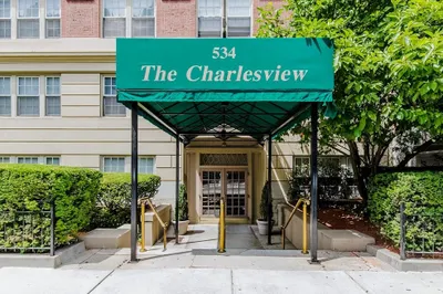 534 Beacon Street #905