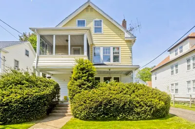 53 Calumet Rd 1