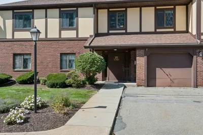 20 Rainbow Pond Drive #C2 1