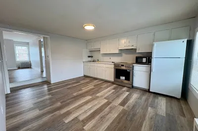 158 Adams St #3 1