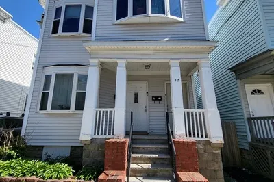 12 Watts St #1