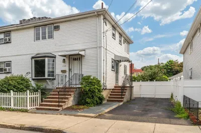 148 Cottage Street