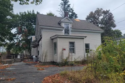 193 Freedom St 1