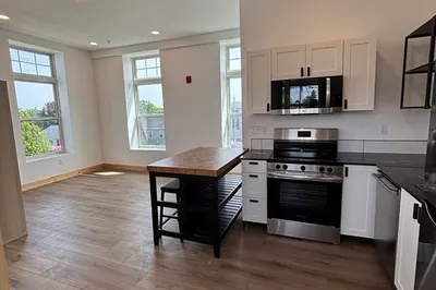 1190 Stafford Rd #2