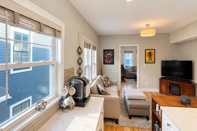 58 Boynton St #5 1
