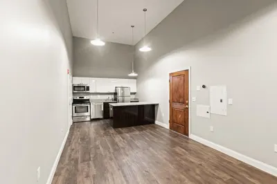 44 Winter St #201