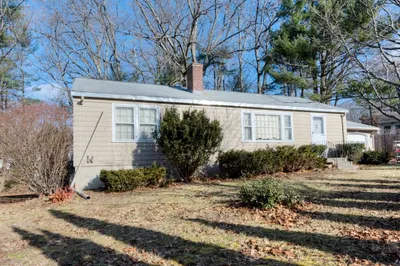 10 Oak Crest Rd