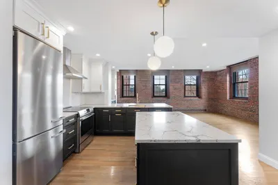 1241-1245 Adams St #F406 1
