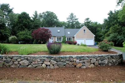 31 Trudeau Ln