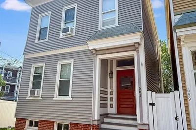 661-r 7th Street #2