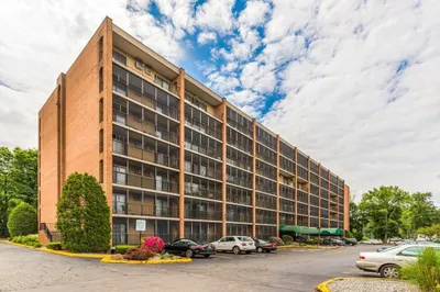 235 Winthrop St #2205 1