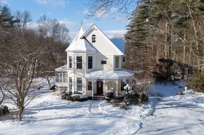 51 Bridle Road 1