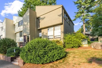 217 Meadows Edge #217 1